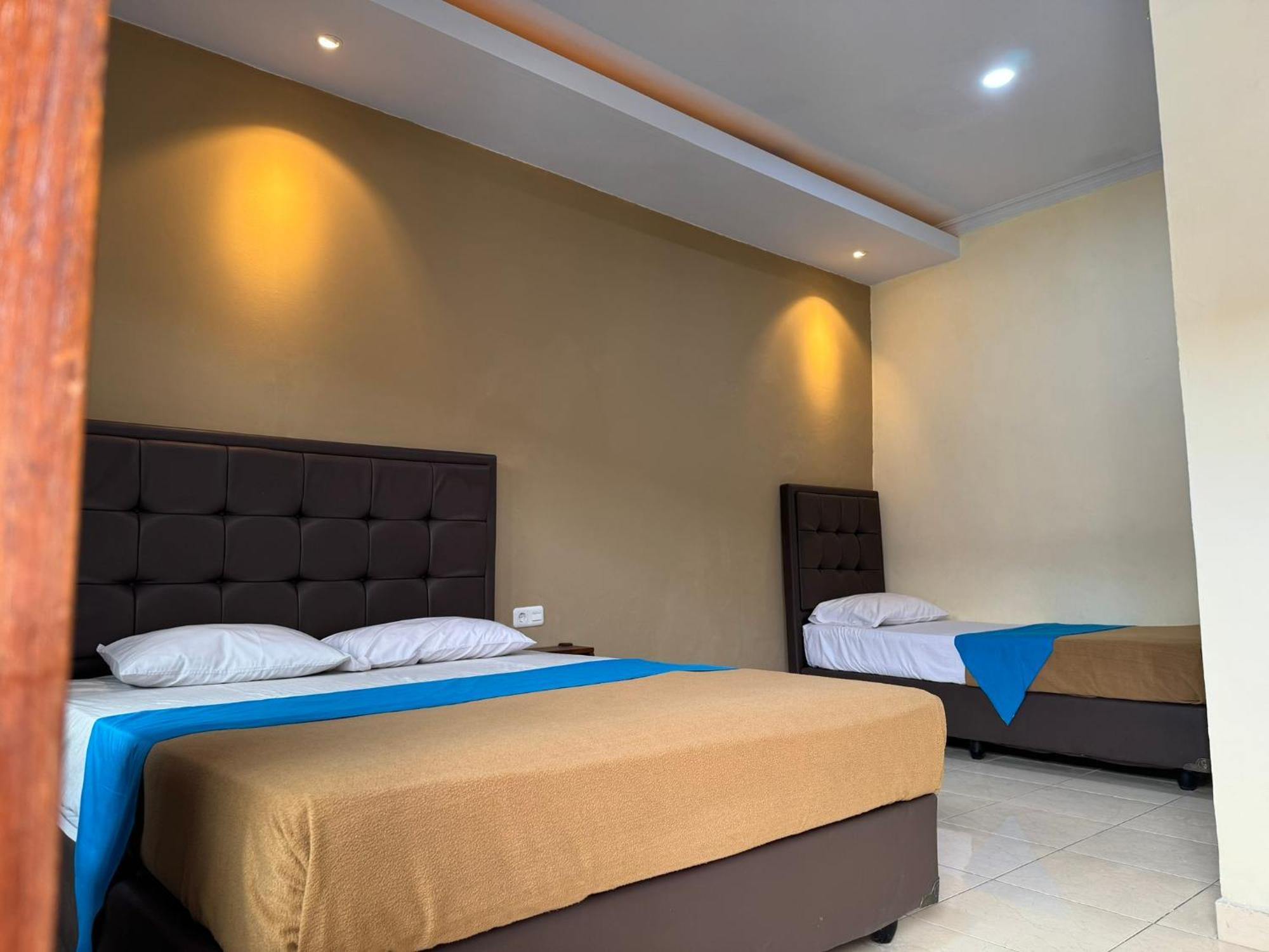 Hotel Priangan Cirebon Eksteriør bilde