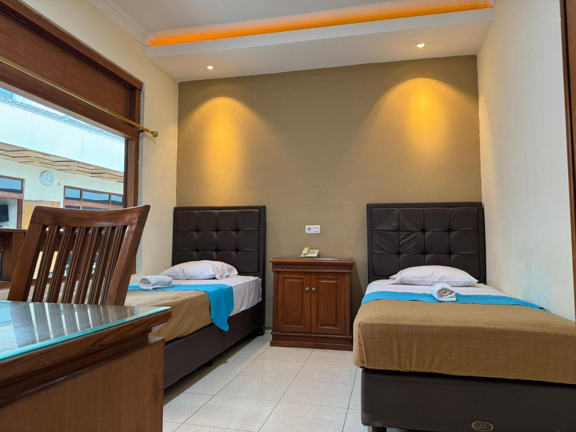 Hotel Priangan Cirebon Eksteriør bilde