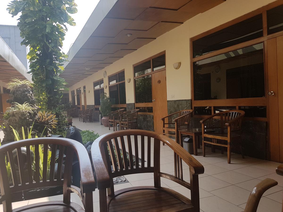Hotel Priangan Cirebon Eksteriør bilde