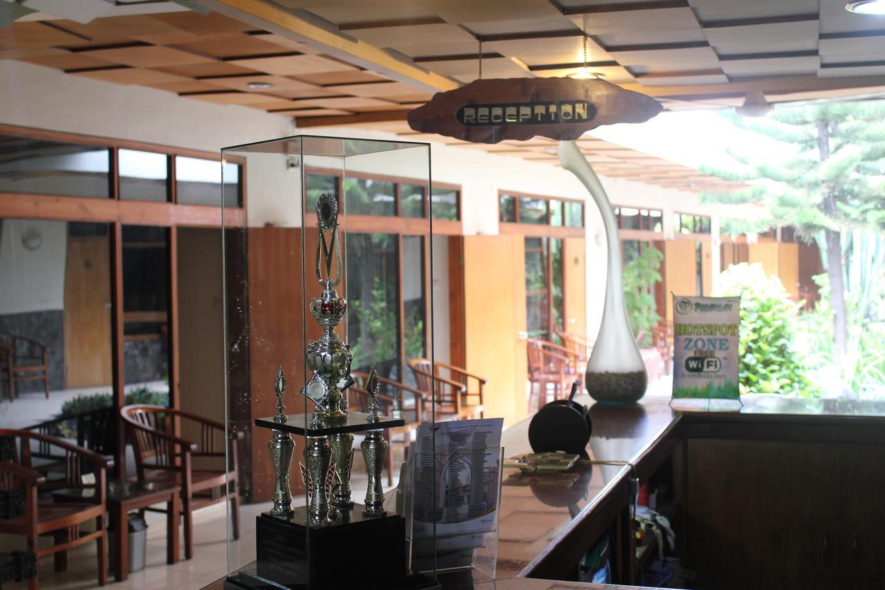 Hotel Priangan Cirebon Eksteriør bilde